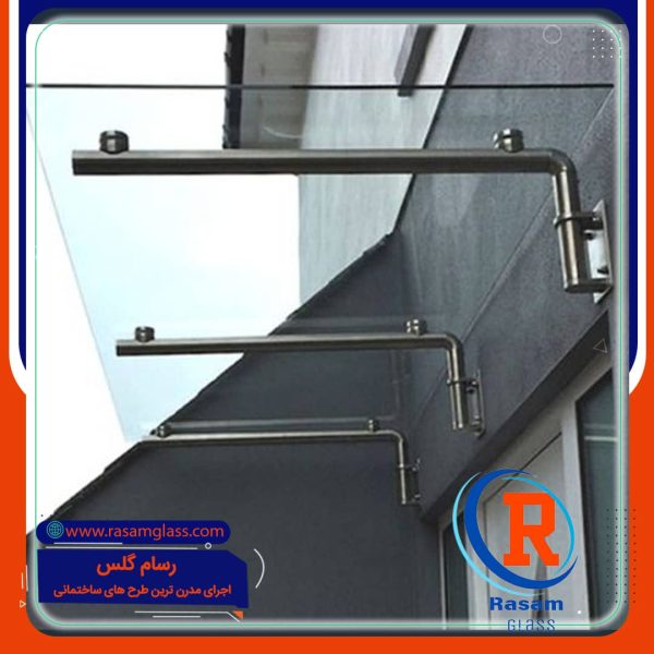 اجرای بارانگیر شیشه ای ورودی ساختمان