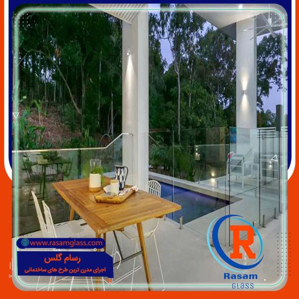 جان پناه شیشه ای استخر