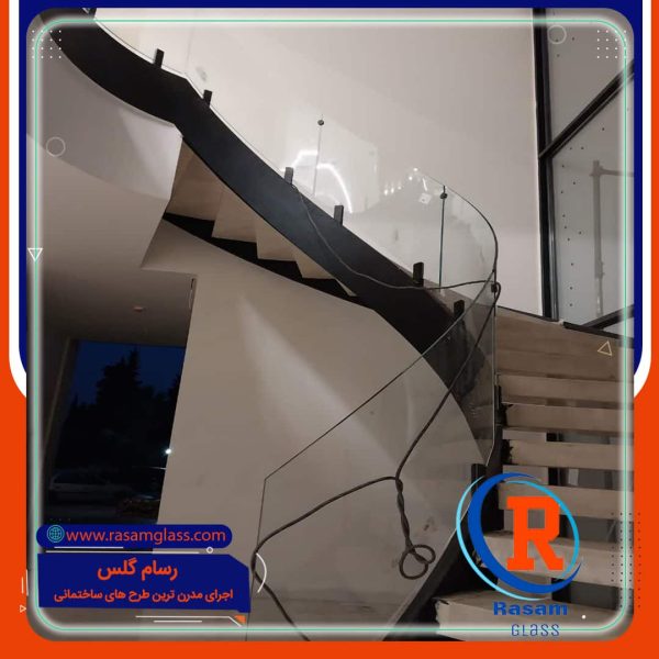 نرده شیشه ای منحنی