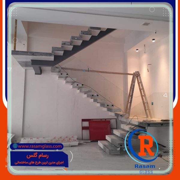 ساخت پله نرده شیشه ای