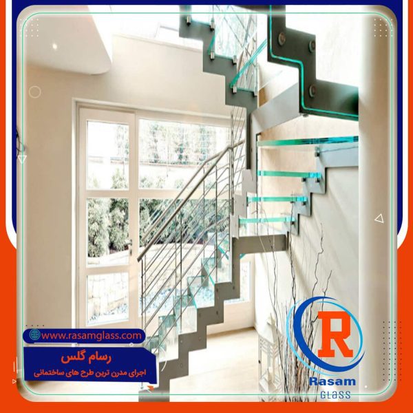 راه پله شیشه ای محور کنار