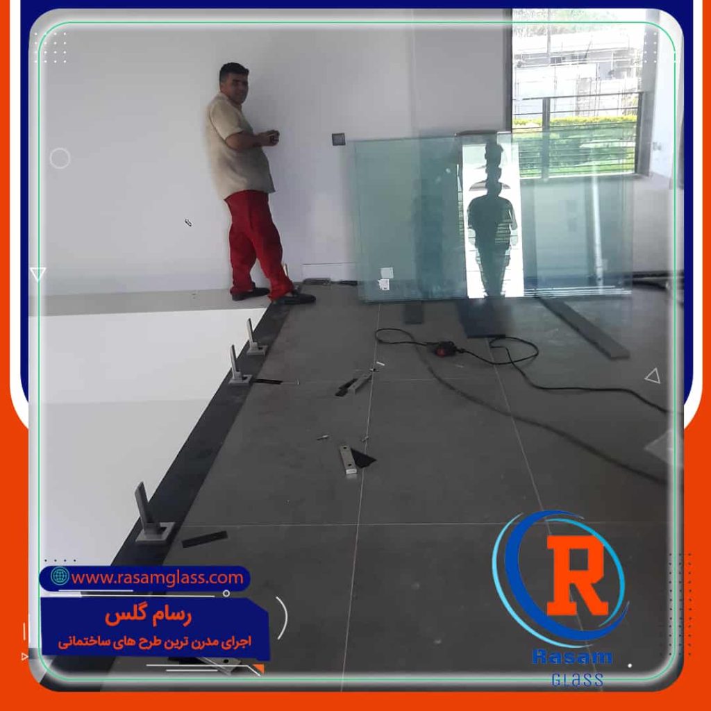 اجرای هندریل شیشه ای ویلا